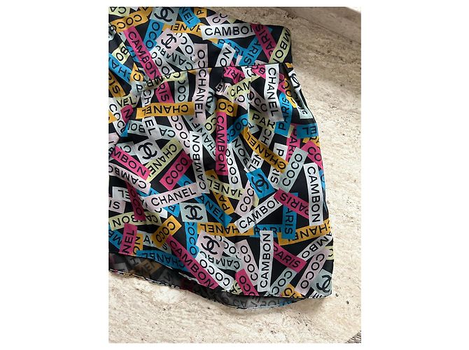 Pantaloncini Chanel multicolore in seta - vista 5