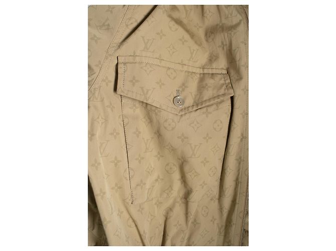 Louis Vuitton, Jaqueta bomber monograma bege - vista 7