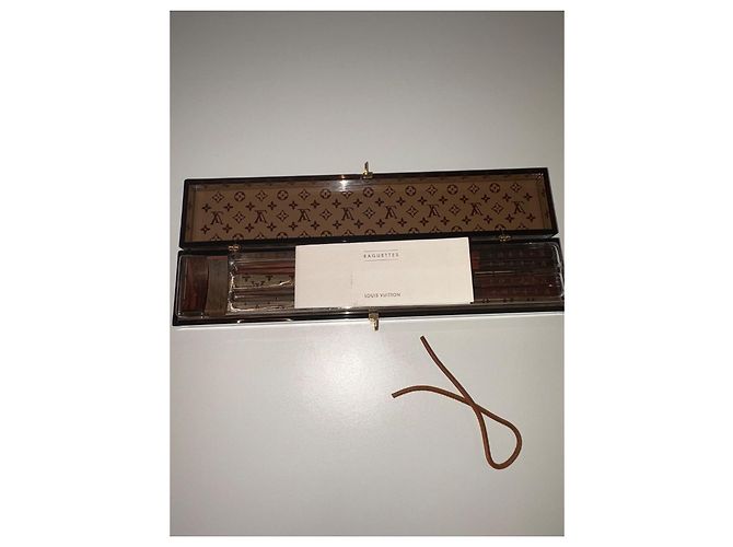 Louis Vuitton Baguettes 25th Anniversary Wood Tableware Dark brown - view 5
