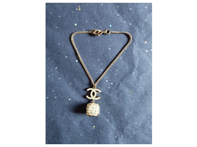 Chanel CC Armband mit Tweed-Medaillon Aus weiß - Ansicht 6