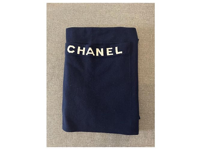 Plaid Chanel en cachemire bleu marine - vue 6