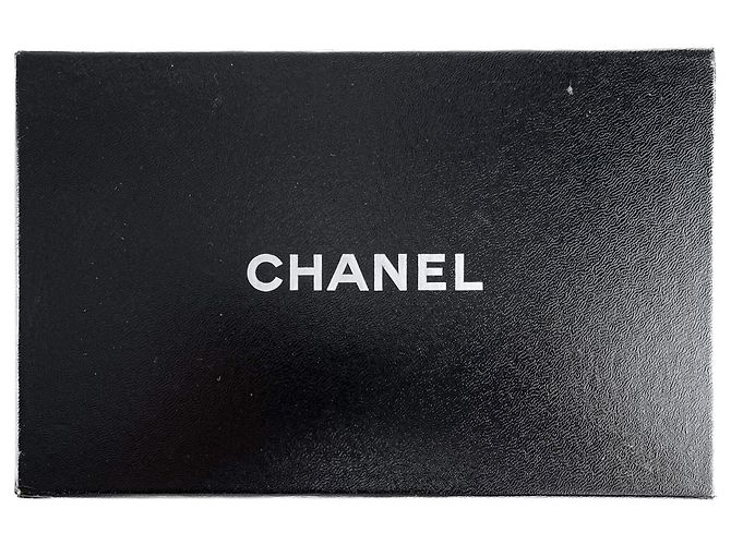 Timeless Chanel Cartera larga de piel de cordero camelia grabada gris - vista 14