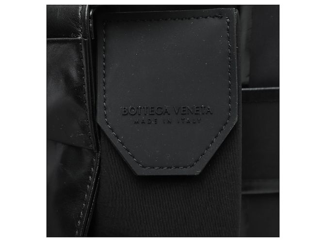 Cassette Bottega Veneta Borsa a tracolla in pelle di vitello nera Candy Paper Intrecciato - vista 5