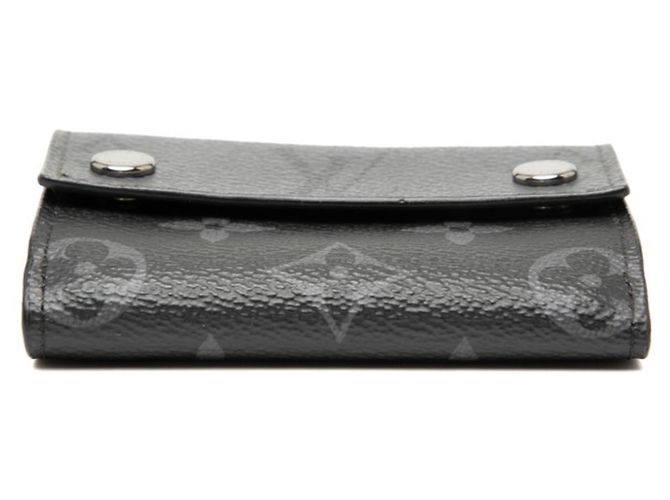 Louis Vuitton Monogram Eclipse Discovery Tri-fold Compact Wallet Black - view 3