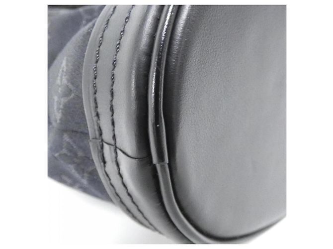 Borsa Little Bucket in satin Monogram Louis Vuitton Nero - vista 2