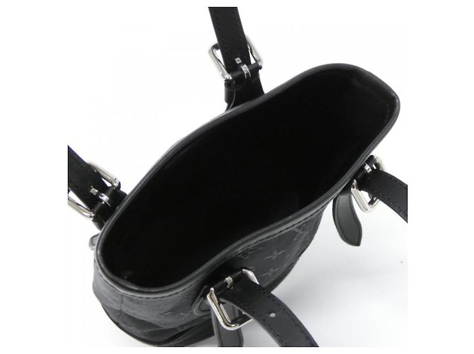 Borsa Little Bucket in satin Monogram Louis Vuitton Nero - vista 4