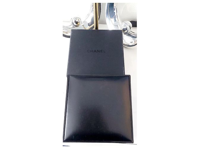 Chanel J12 Keramik Uhr Schwarz 38mm - Ansicht 4