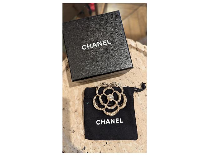 Cambon Spilla Camelia Chanel Argento Metallico - vista 10