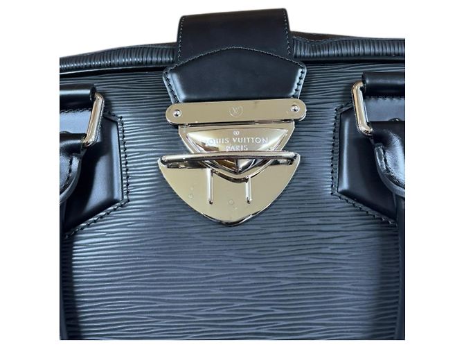 Borsa a mano Bowling Montaigne GM Epi Louis Vuitton Nero - vista 13