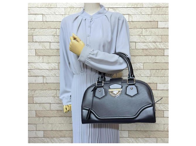 Borsa a mano Bowling Montaigne GM Epi Louis Vuitton Nero - vista 2