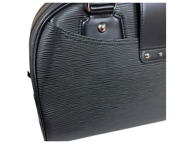 Borsa a mano Bowling Montaigne GM Epi Louis Vuitton Nero - vista 9
