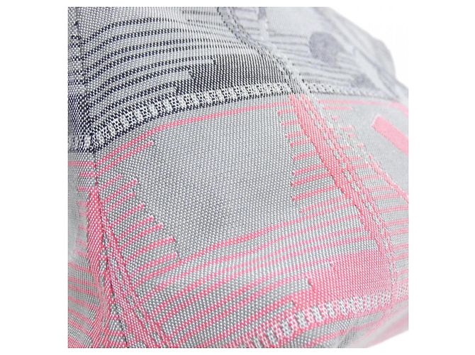 Pochette della nuova linea di viaggio Chanel Marrone Rosa - vista 3