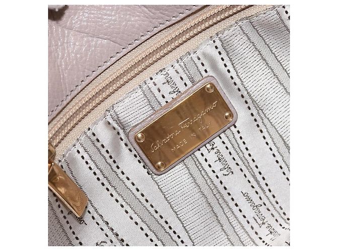 Salvatore Ferragamo Gancini Pelle Medium Rosa - vista 6