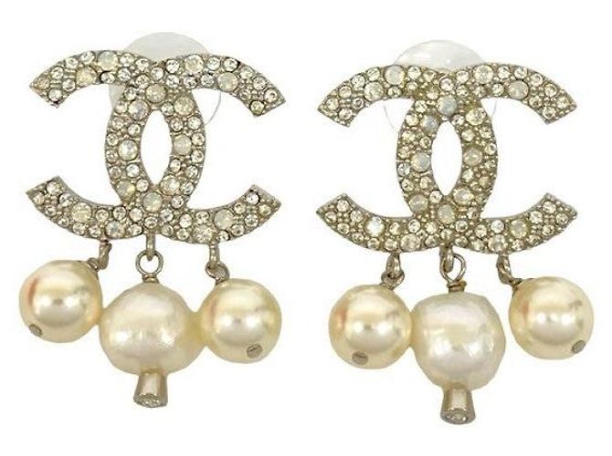 Timeless Orecchini in perla finta Chanel Coco Mark Argento Metallico - vista 4