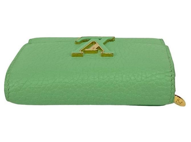 Portafoglio Trifold Capucines XS in pelle Louis Vuitton Verde - vista 4