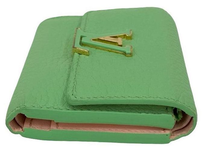 Portafoglio Trifold Capucines XS in pelle Louis Vuitton Verde - vista 6