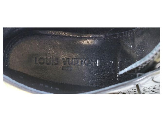 Louis Vuitton Derby Scarpe Alte Pelle Lucida Nera Nero - vista 16