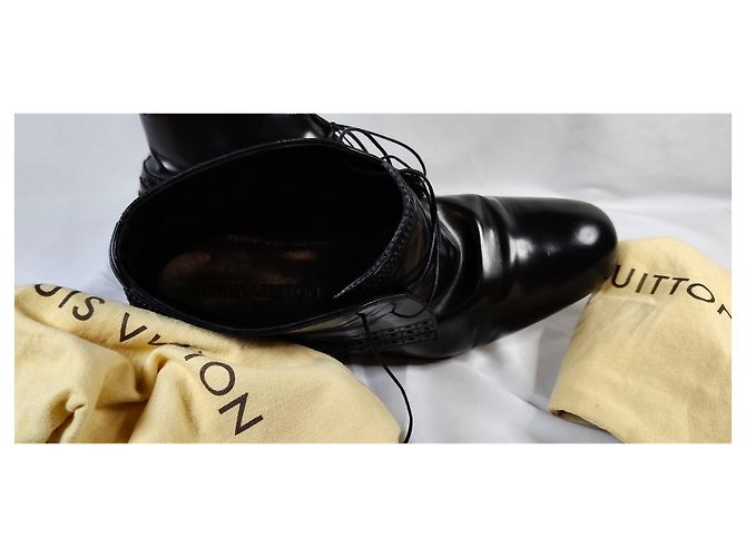 Louis Vuitton Derby Scarpe Alte Pelle Lucida Nera Nero - vista 18
