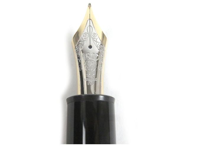 Pluma Montblanc Meisterstück 14K Negro - vista 4