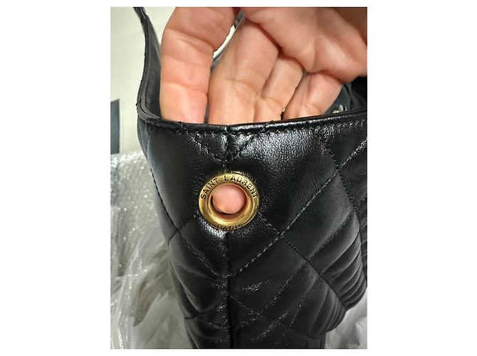 Saint Laurent BOLSA DE COMPRAS MAXI ICARE EM COURO DE OVELHA QUILTED Preto - vista 15