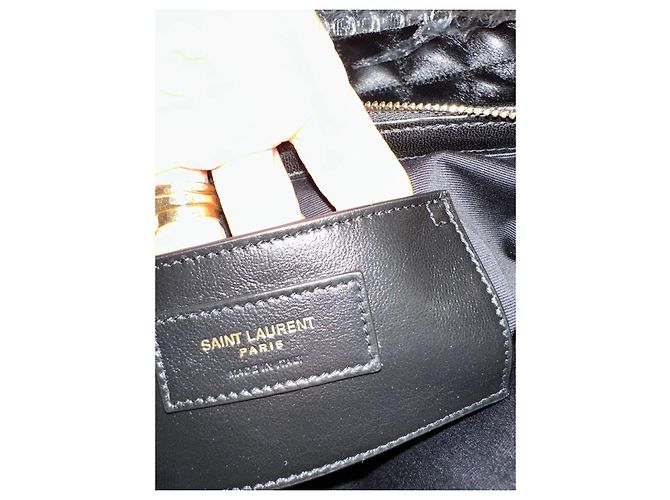 Saint Laurent BOLSA DE COMPRAS MAXI ICARE EM COURO DE OVELHA QUILTED Preto - vista 8