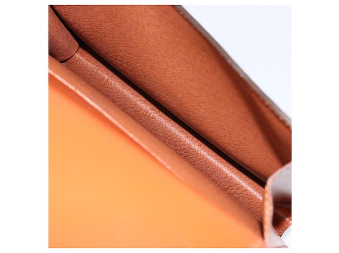 Borsa a Spalla Grenelle Louis Vuitton in Pelle Epi Piccola Marrone - vista 5