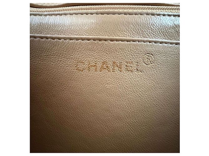 Timeless Chanel mittelgroße Vintage gesteppte Lammleder Umhängetasche Beige - Ansicht 18