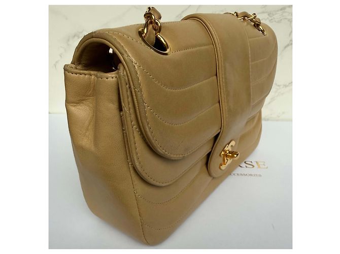 Timeless Chanel mittelgroße Vintage gesteppte Lammleder Umhängetasche Beige - Ansicht 6
