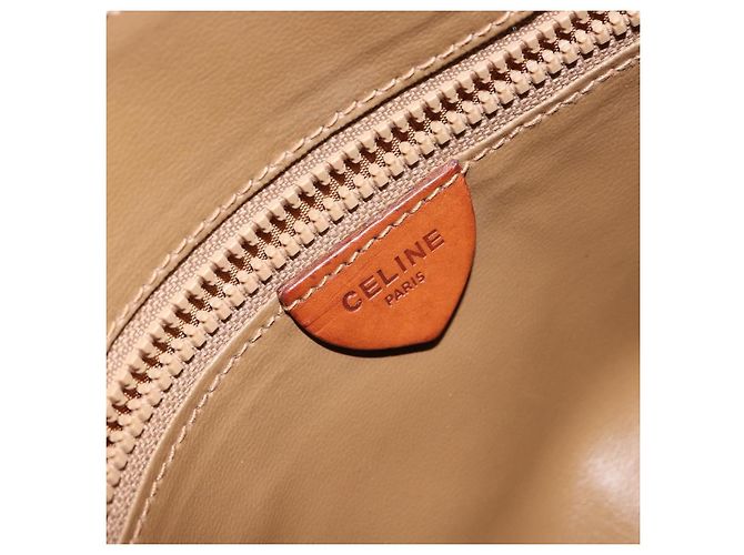 Céline Borsa a Spalla Celine Macadam in Pelle PVC Marrone - vista 6