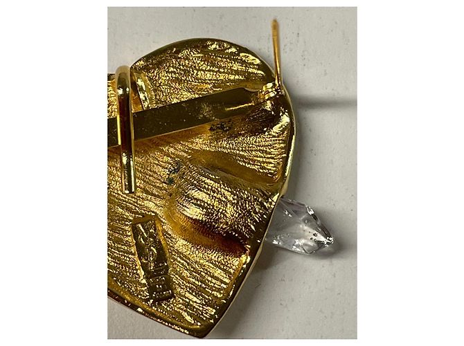 Yves Saint Laurent Spilla a forma di cuore dorata con cristalli - vista 7