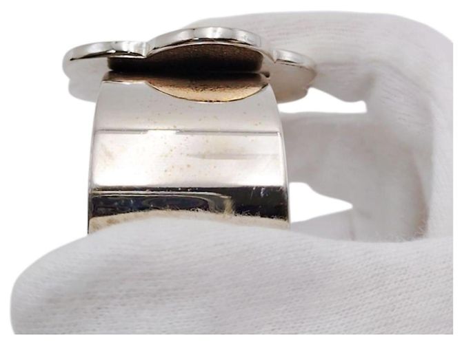 Pulseira Bangle Chanel 98P Camélia Metal Preto e Branco - vista 11