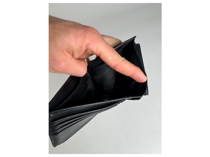 Vintage Givenchy Flapable Leather Logo Wallet Black - view 5
