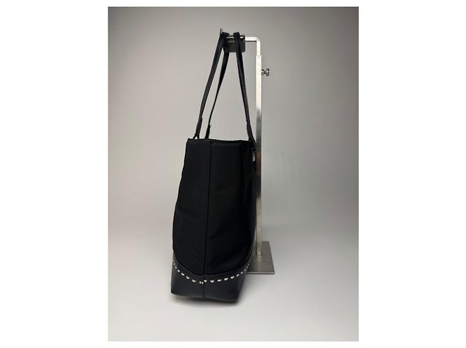 Vintage Courreges Handtasche aus Leder und Polyester in Schwarz - Ansicht 7