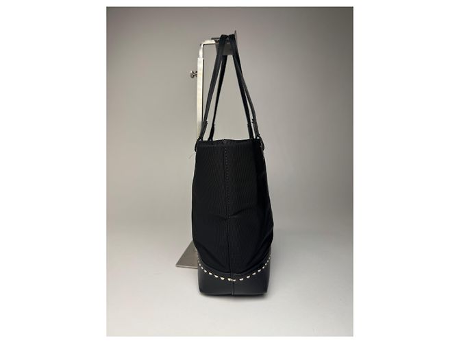 Vintage Courreges Handtasche aus Leder und Polyester in Schwarz - Ansicht 9