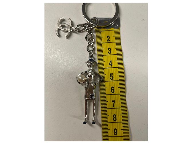 Portachiavi Chanel Figurina Perla Silver hardware - vista 14