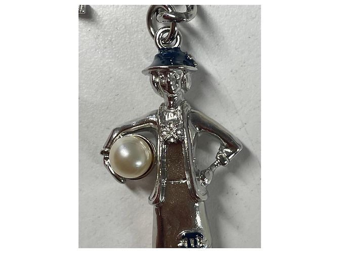 Portachiavi Chanel Figurina Perla Silver hardware - vista 17