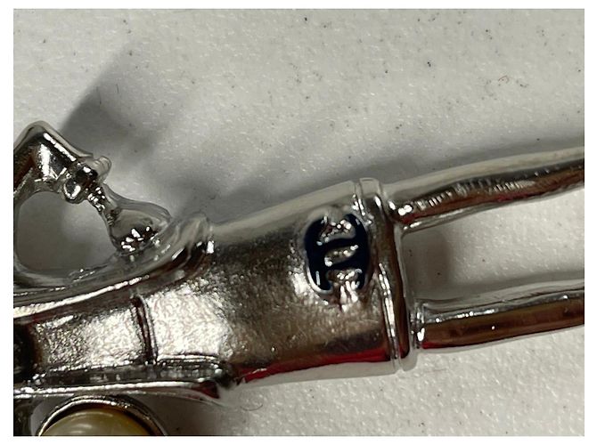 Portachiavi Chanel Figurina Perla Silver hardware - vista 5