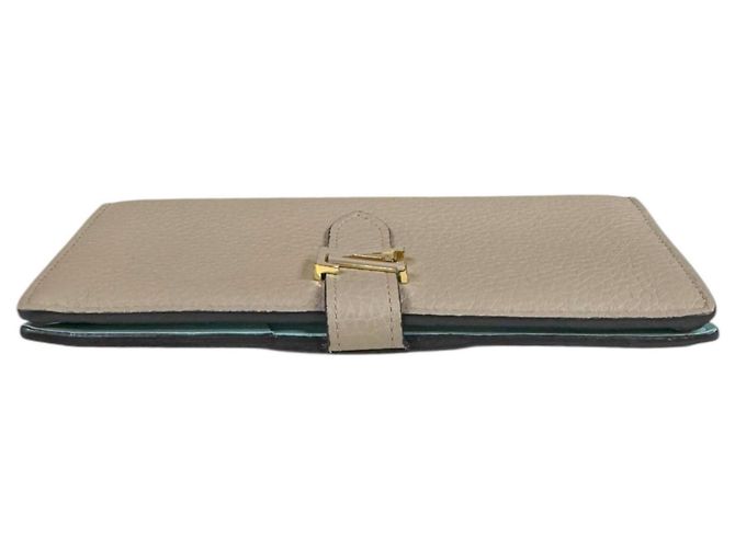 Cartera larga bi-fold Louis Vuitton en beige - vista 3