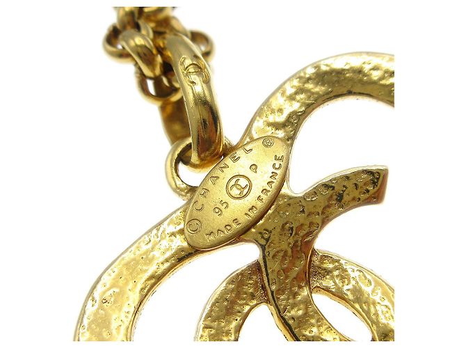 Pendente in metallo a forma di cuore CC di Chanel D'oro - vista 6