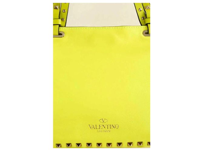 Valentino Borsa a Spalla Rockstud in Pelle Gialla Giallo - vista 3