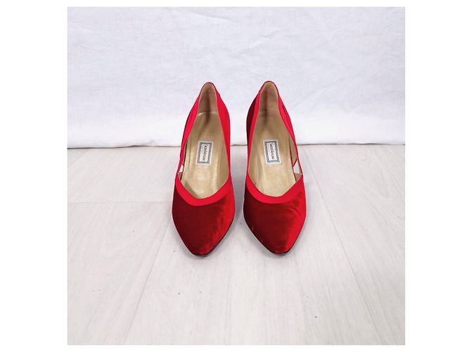 Rote Absatzschuhe von Gianni Versace aus den 80ern, rote Samt-Schuhe - Ansicht 2