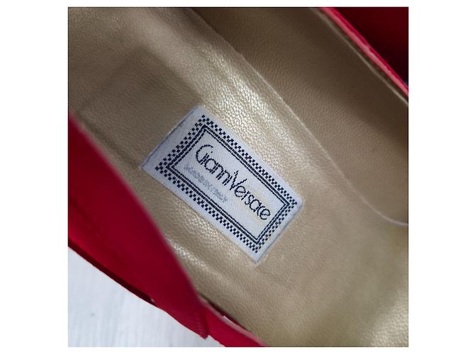 Rote Absatzschuhe von Gianni Versace aus den 80ern, rote Samt-Schuhe - Ansicht 9