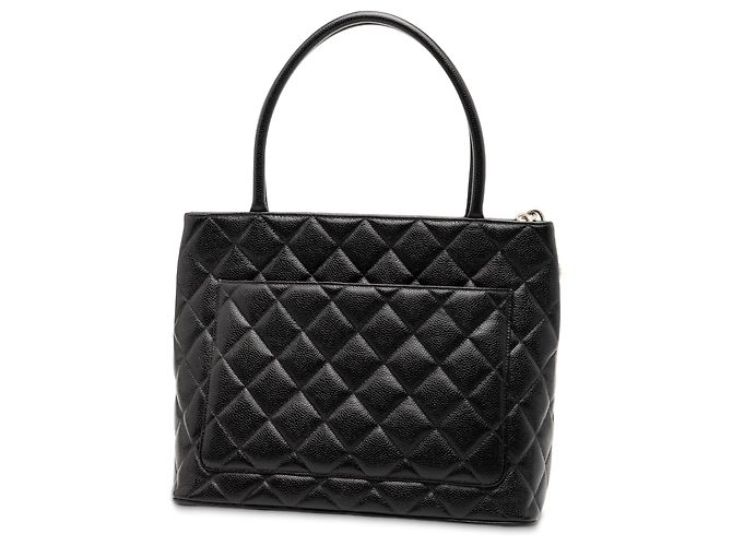 Borsa Medallion in Caviar Nero di Chanel - vista 2