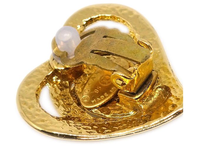 Pendente in metallo a forma di cuore CC di Chanel D'oro - vista 3