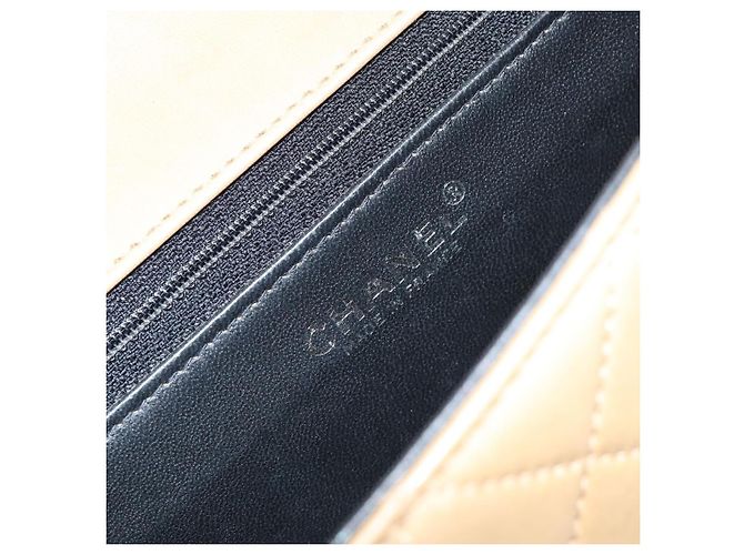 Chanel Vintage Quadrat CC Umhängetasche aus gestepptem Lammleder Medium Beige - Ansicht 6