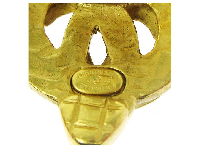 Chanel Vintage CC Heart Clip-On Metal Small D'oro - vista 3