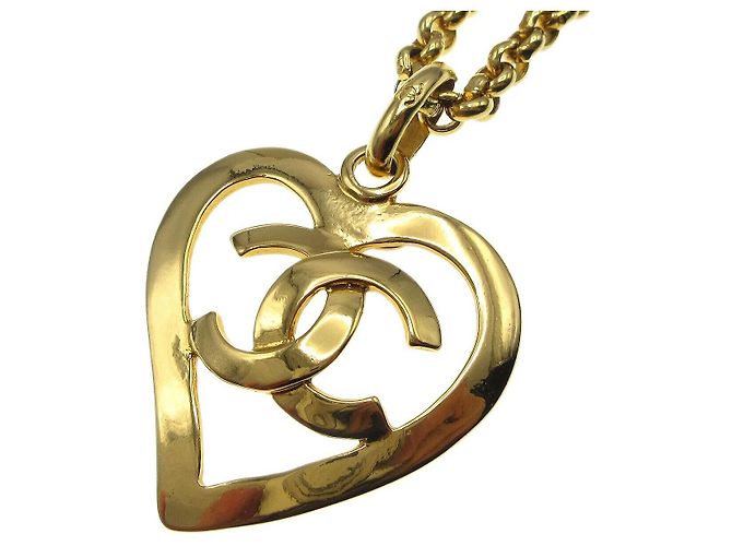 Pendente Cuore CC Chanel in metallo D'oro - vista 2