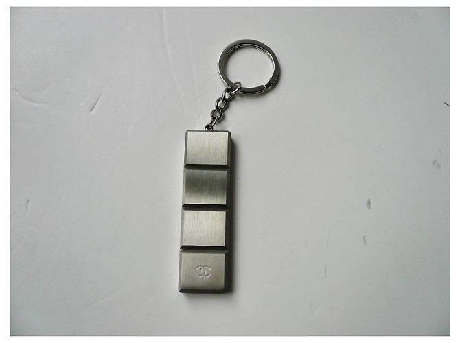 Chanel New USB Keychain Silvery - view 2