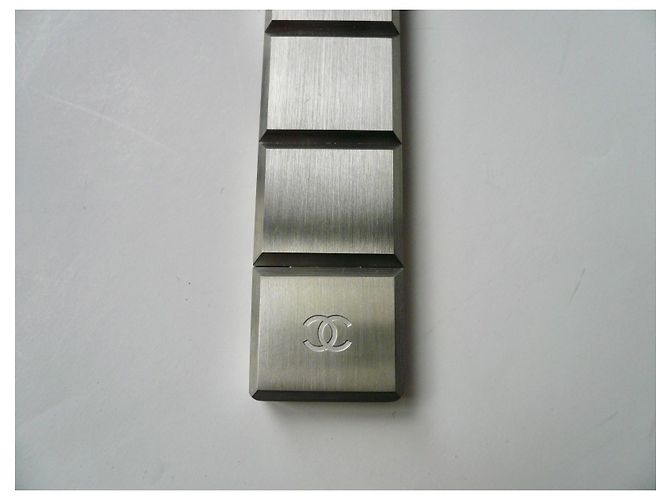 Chanel New USB Keychain Silvery - view 3
