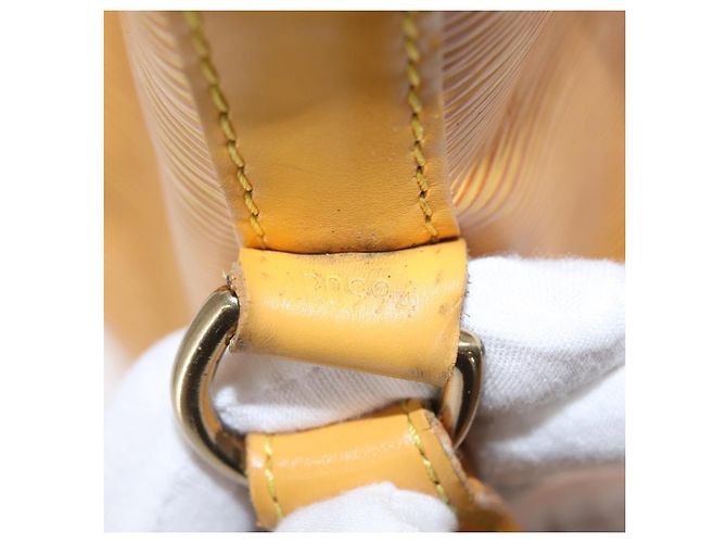 Noe Borsa Noé Louis Vuitton in pelle Epi grande Giallo - vista 6